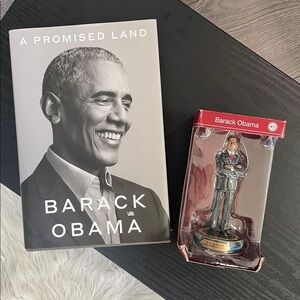 A promised land Barack Obama book and talking ornament! 2009